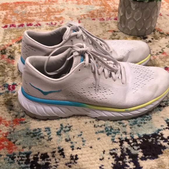 hoka one one profly x